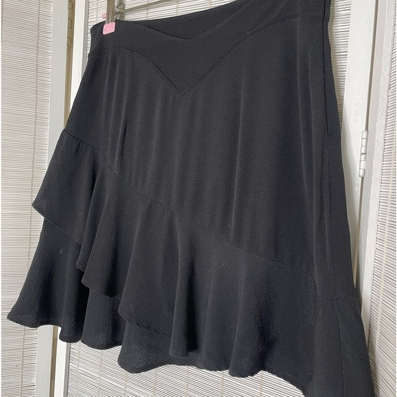 Flynn Skye Black Ruffle Skirt Size M - Picture 4 of 7